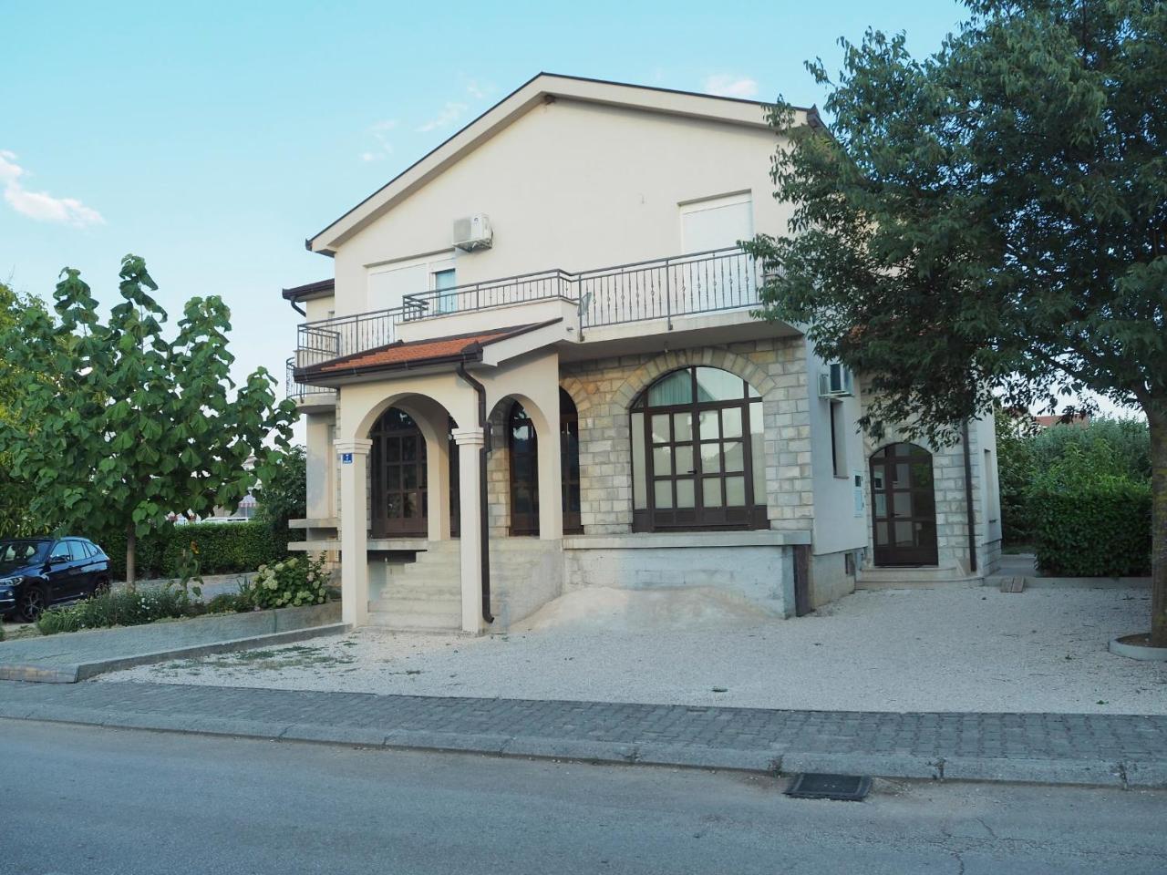 Apartment Ivan-Experience 3 Bedrooms Ljubuški Eksteriør bilde
