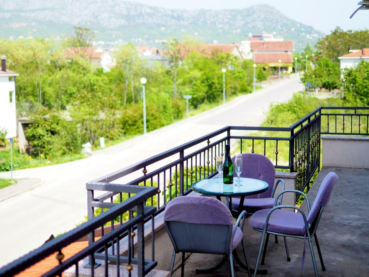 Apartment Ivan-Experience 3 Bedrooms Ljubuški Eksteriør bilde